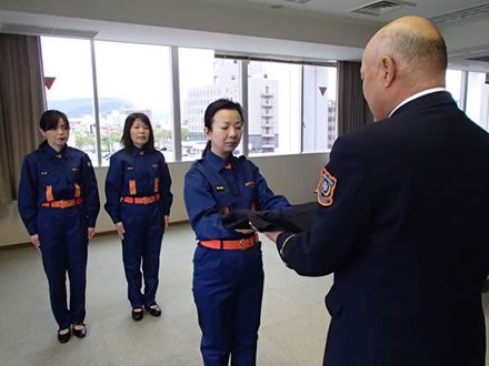 平成28年度　女性消防団員制服交付式